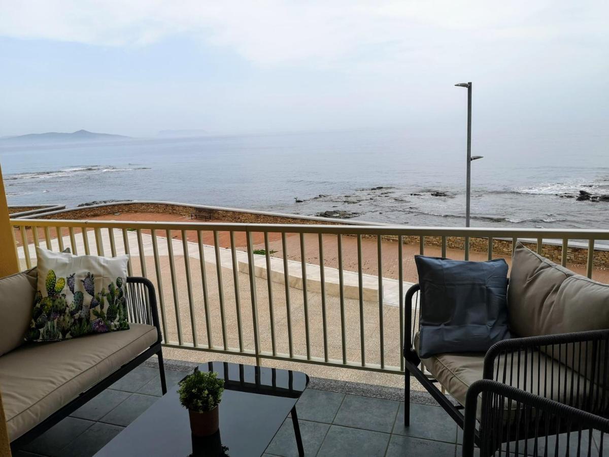 הוילה סנטה לוצ'יה Casa Con Terrazza Fronte Mare מראה חיצוני תמונה